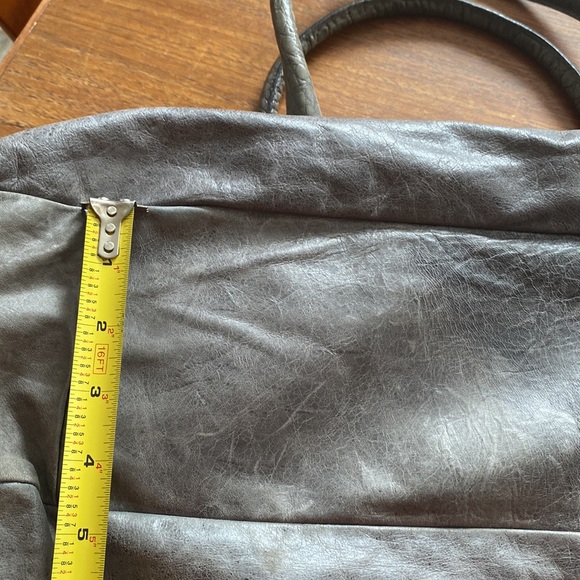 Genuine leather tote /duff bag /weekend bag - Picture 12 of 13